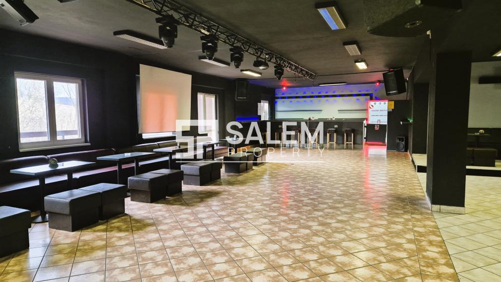 Budova s 15. izbami a zábavným klubom v obci Štiavnik - Bytča