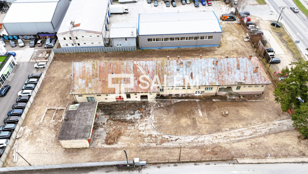 Budova s pozemok 3366m2 v centre mesta, Bytča