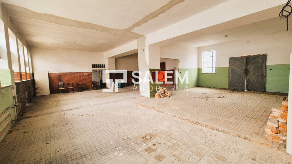 Budova s pozemok 3366m2 v centre mesta, Bytča