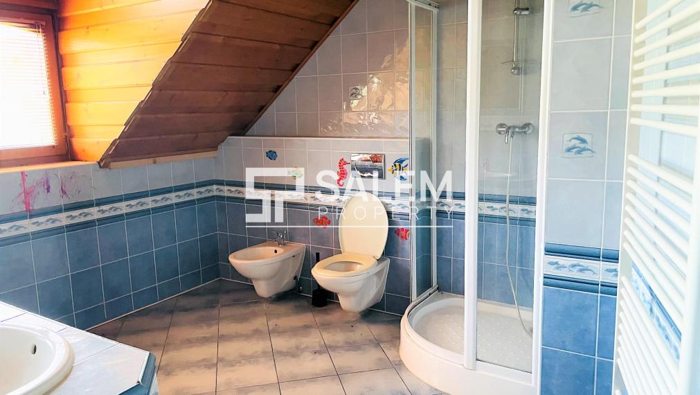 Budova ideálna pre prevádzku penziónu, pri Kolibe v Papradne