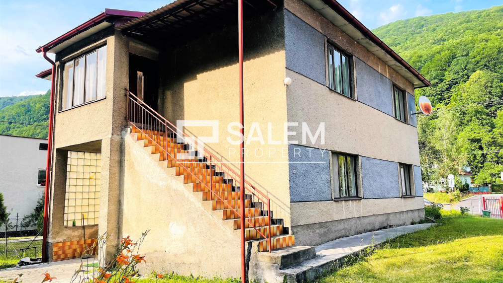 REZERVOVANÉ. 5+ izbový rodinný dom so záhradou – Banská bystrica