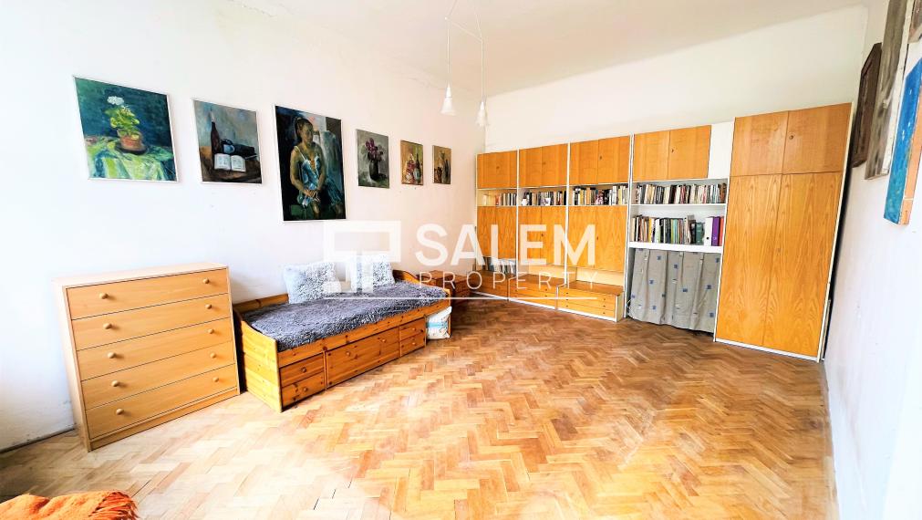 REZERVOVANÉ. Palisády, 3 izbový priestranný byt s balkónom a výhľadom na hrad