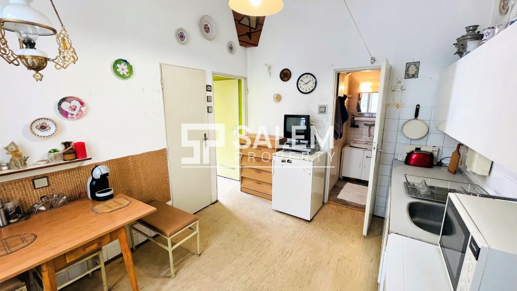 REZERVOVANÉ. Palisády, 3 izbový priestranný byt s balkónom a výhľadom na hrad