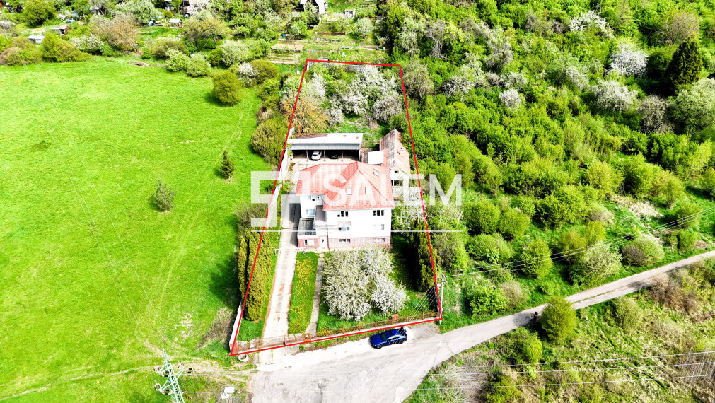 3. podlažná budova s veľkým pozemkom, Zvolen - Podborová