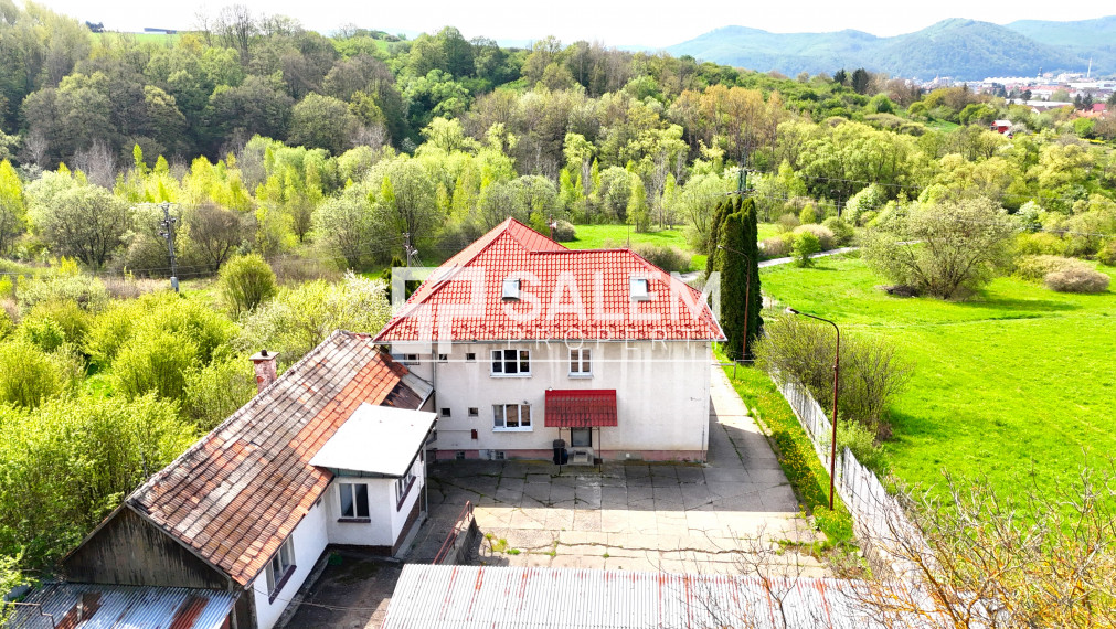 3. podlažná budova s veľkým pozemkom, Zvolen - Podborová