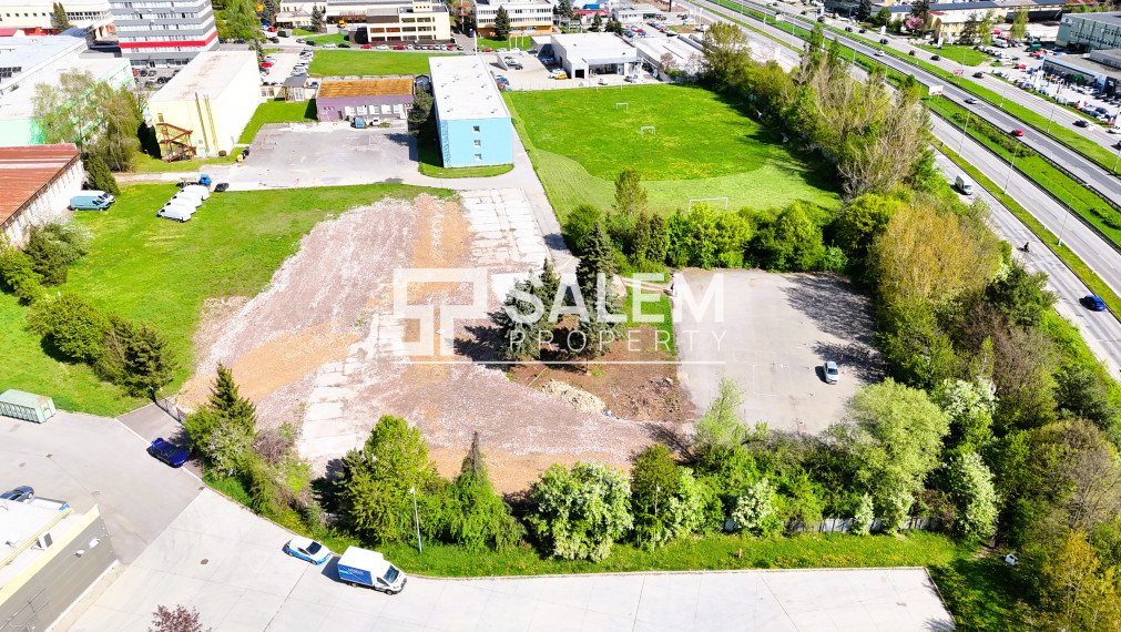 Pozemky pre občiansku vybavenosť, Radvaň Park, Ban. Bystrica