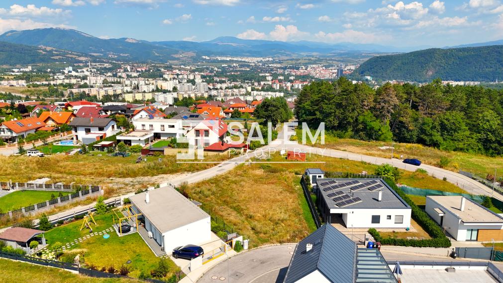 Pozemok pripravený na stavbu rodinného domu. Suchý Vrch - BB