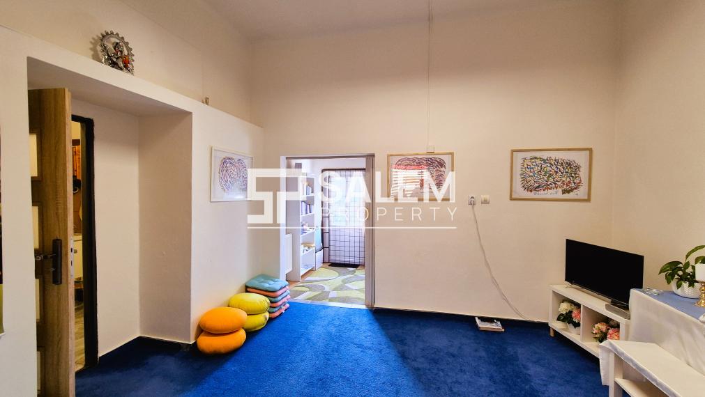 Dom s obchodnými priestormi a záhradou v centre Zvolena