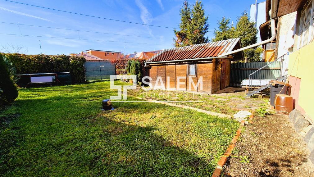 Dom s obchodnými priestormi a záhradou v centre Zvolena