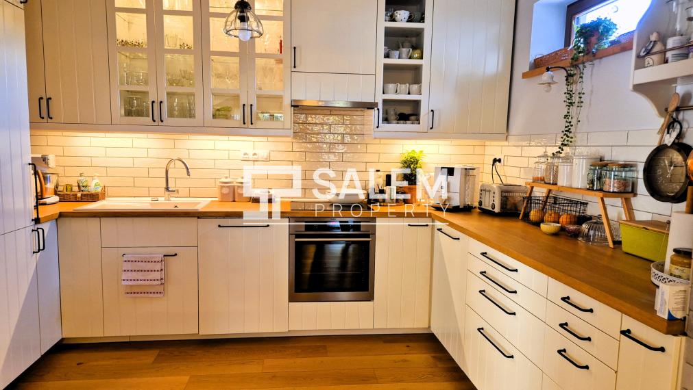 Nadštandardný rodinný dom v pokojnej časti Banskej Bystrice