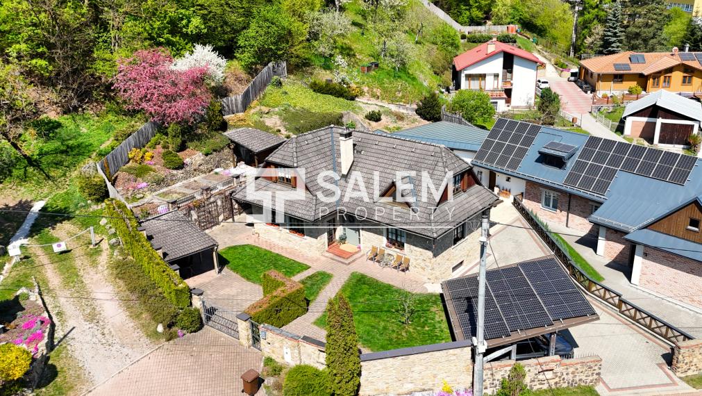 Nadštandardný rodinný dom v pokojnej časti Banskej Bystrice