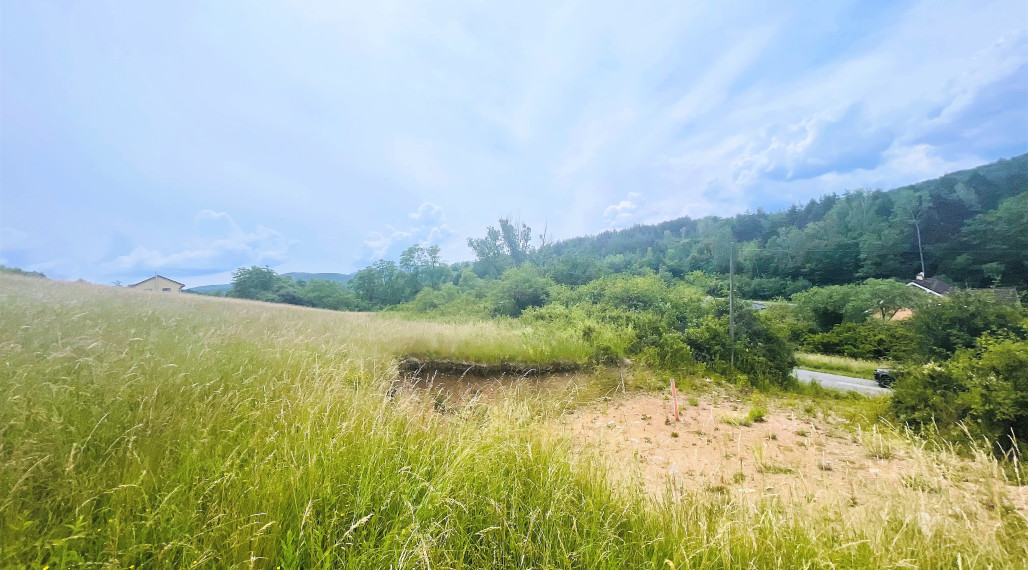 Pre investora. Pozemky pripravené na výstavbu rodinných domov. ZV. Slatina.