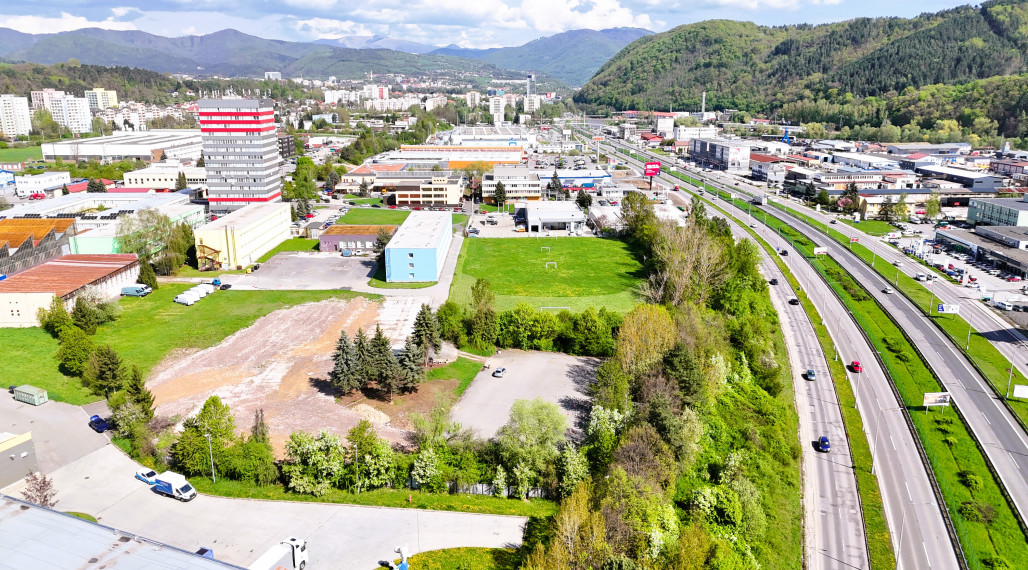 Pozemok pre občiansku vybavenosť v Radvaň Parku, Banská Bystrica