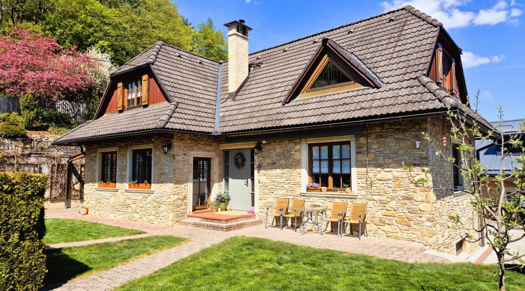 Nadštandardný rodinný dom v pokojnej časti Banskej Bystrice