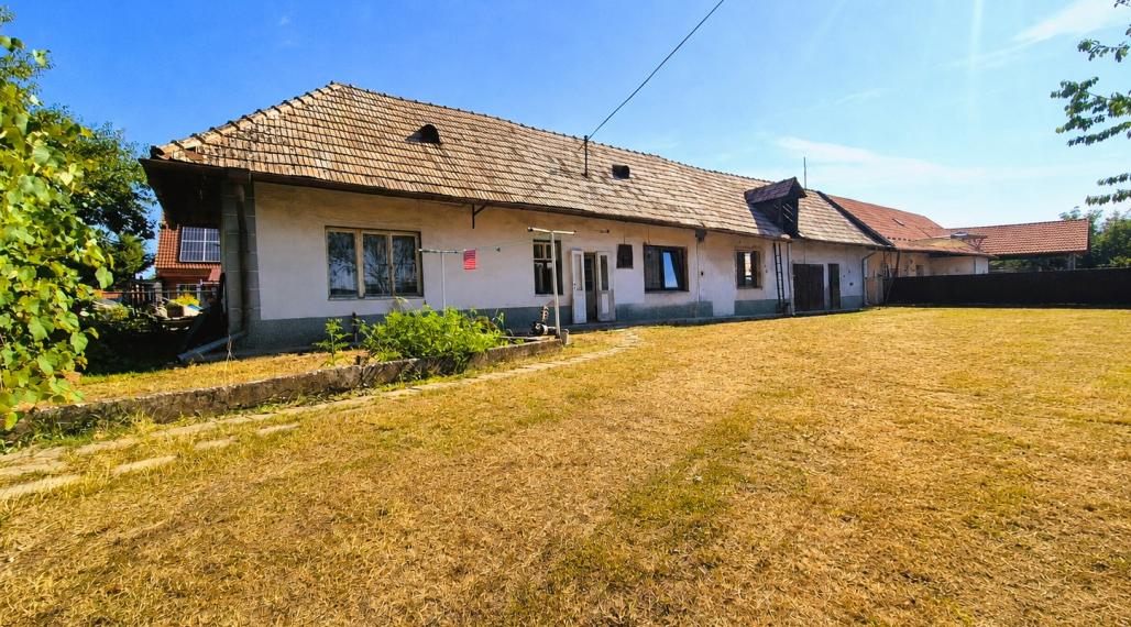 Rodinný dom so slnečnou záhradou a garážou na Sliači