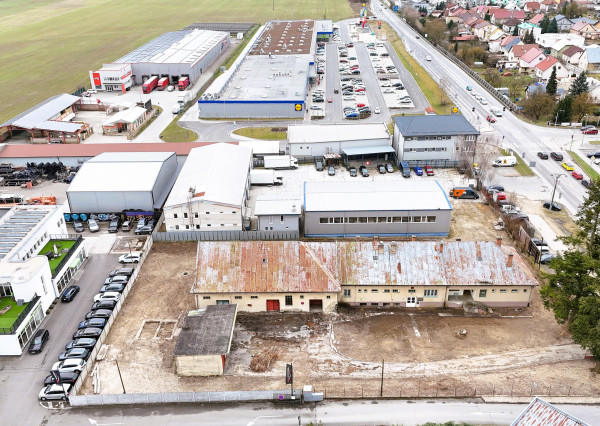 Budova s pozemkom 3366m2 v centre mesta, Bytča