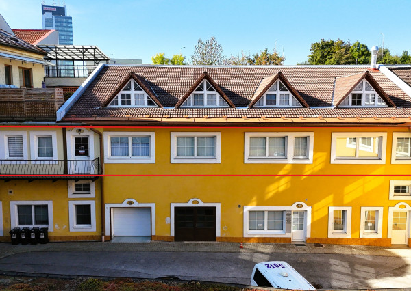 Na prenájom zrekonštruovaný obchodný priestor pri Europa SC