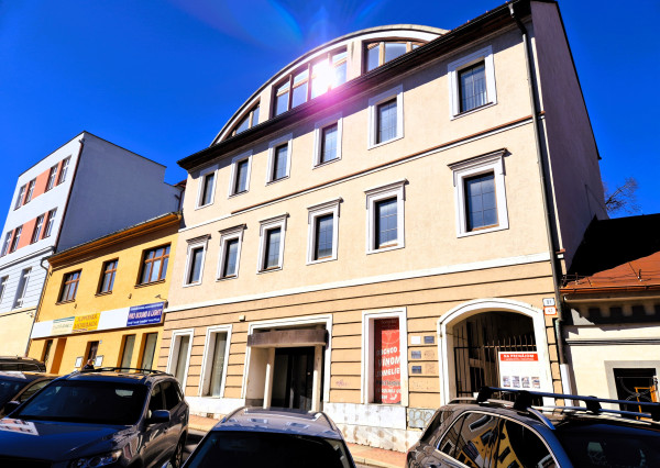 Administratívna budova v historickom centre Banskej Bystrice