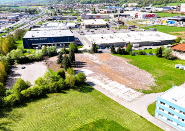 Pozemok pre občiansku vybavenosť v Radvaň Parku, Banská Bystrica